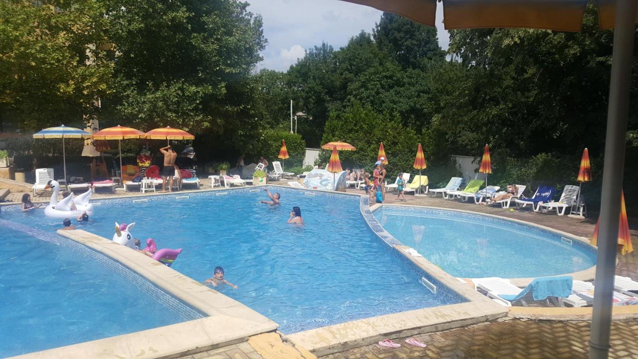Privates, Schoenes Und Grosses Appartement In Goldstrand Экстерьер фото